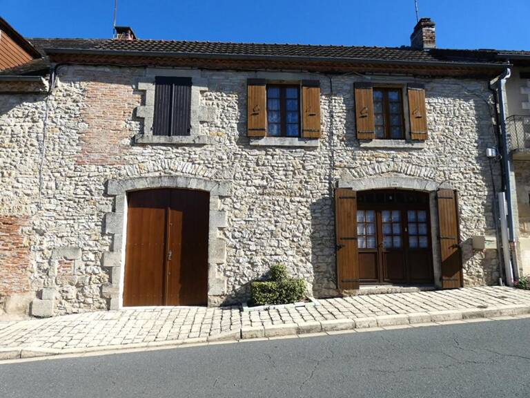 Maison 76 m2 / 2 chambres / grange attenante 34m² / petit jardin — photo 1