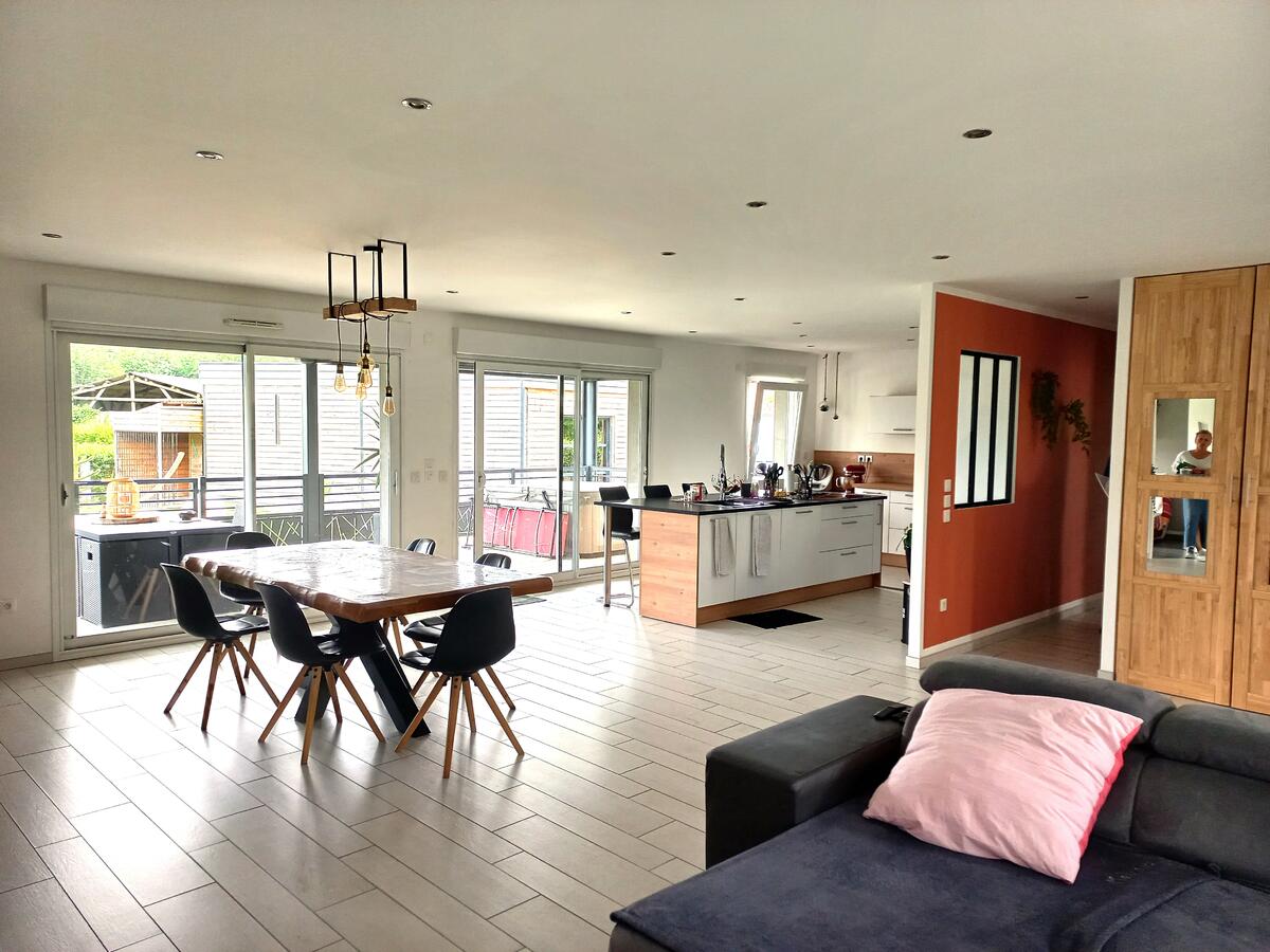 Villa / Maison  T6 à vendre Azincourt 62310