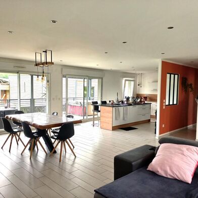 Maison 6 pièces 299628 €