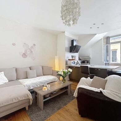 Appartement 4 pièces 235400 €