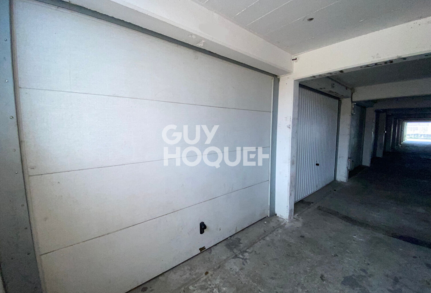 Garage de 13.6 m² à vendre libre d'occupation- quartier GIVORS PLAINES — photo 1