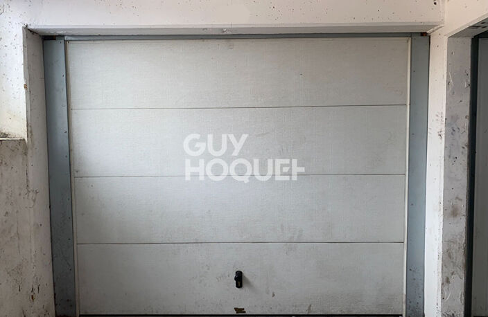 Garage de 13.6 m² à vendre libre d'occupation- quartier GIVORS PLAINES — photo 2
