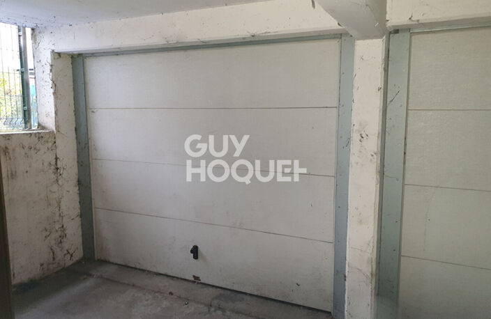 Garage de 13.6 m² à vendre libre d'occupation- quartier GIVORS PLAINES — photo 3