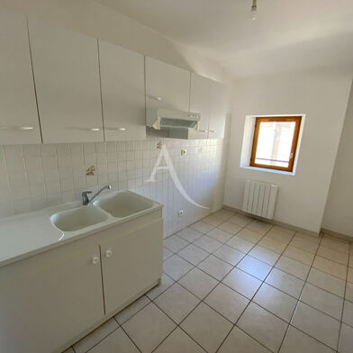 Appartement 3 pièces 448 €
