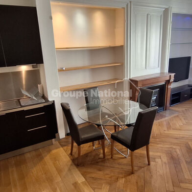 Appartement 3 pièces 1390 €