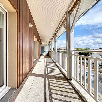 Appartement 4 pièces 299500 €