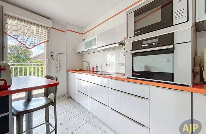 AUDENGE CENTRE BEAU T4 AVEC GARAGE — photo 5