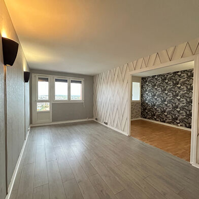 Appartement 4 pièces 920 €