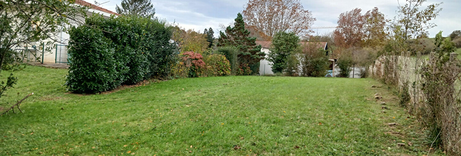 Terrain  970 m² à vendre à Saint-Pée-sur-Nivelle (64310)