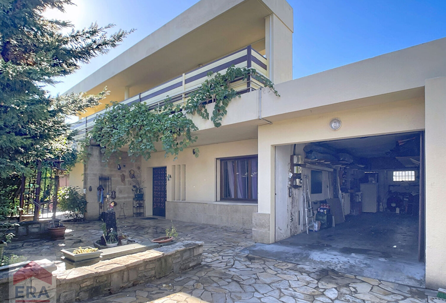 A vendre Maison 7 pièces Marseille 13014 Le Merlan garage terrasse piscine parkings — photo 1