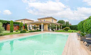 Maison 7 Pièces 176 m² à vendre à Saint-Bonnet-de-Mure (69720)