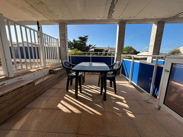 T2 en rez-de-chaussée avec terrasse privative, face à l'Océan et accès direct à la piscine — photo du bien