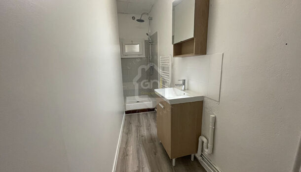 Appartement 1 pièces  à louer Nîmes 30900