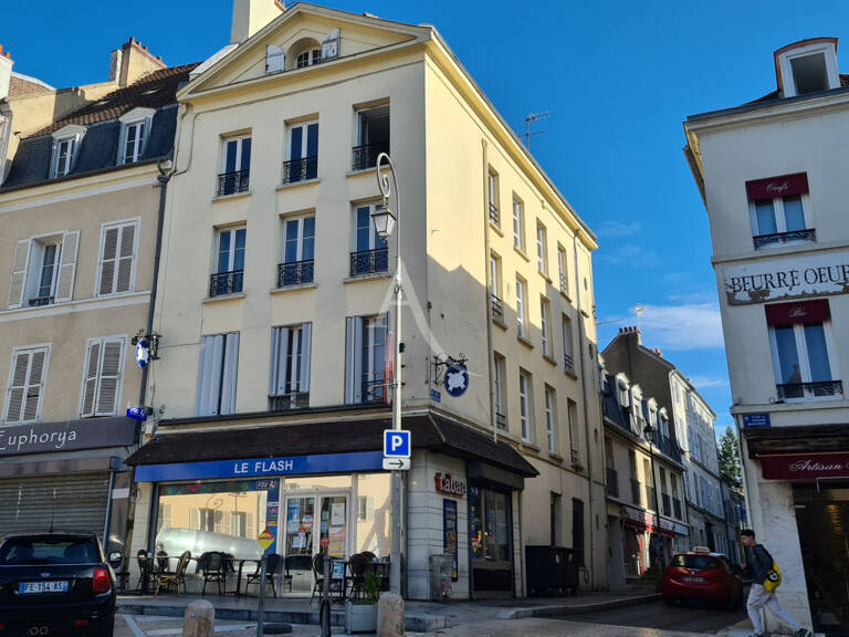 Immeuble Pontoise — photo 1