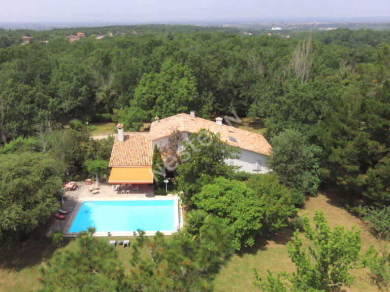 Belle maison d'architecte dans un beau parc boisé Montauban Le Fau — photo 1
