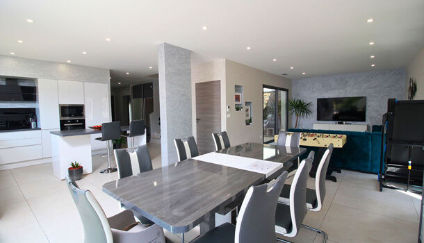 Villa / Maison 5 pièces  à vendre Saint-Laurent-d'Aigouze 30220