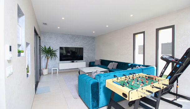 Villa / Maison 5 pièces  à vendre Saint-Laurent-d'Aigouze 30220