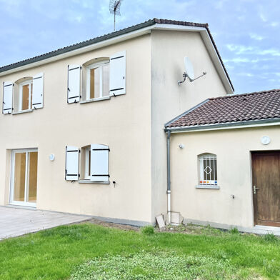 Maison 5 pièces 945 €