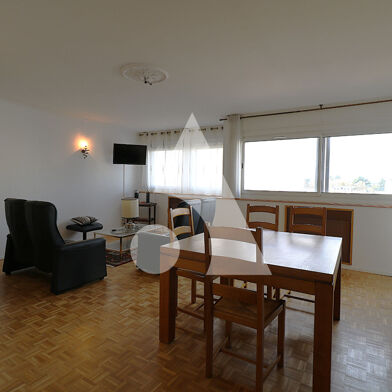 Appartement 4 pièces 165075 €