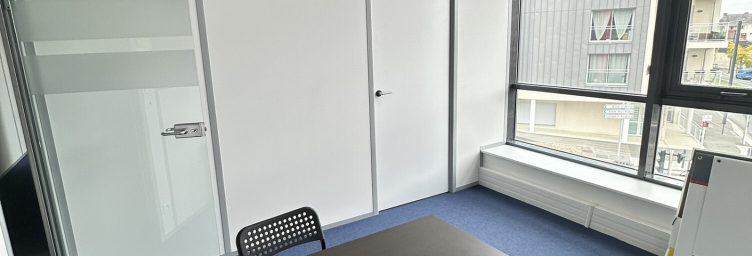Bureau  107 m² à louer à Angers (49000)