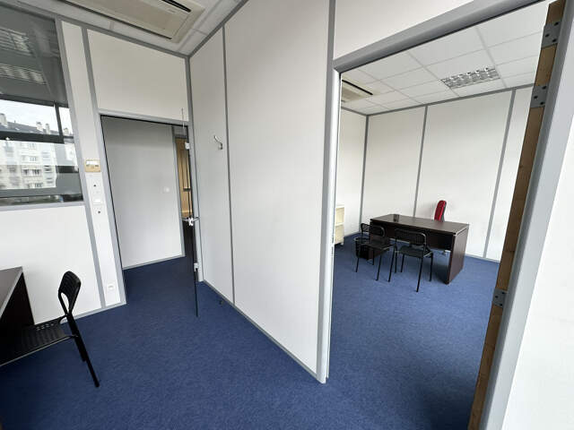 Bureaux 107m2 - Angers, Belle Beille — photo du bien