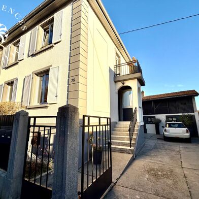 Immeuble  363000 €