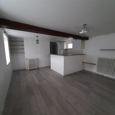 Appartement 2 pièces 582 €