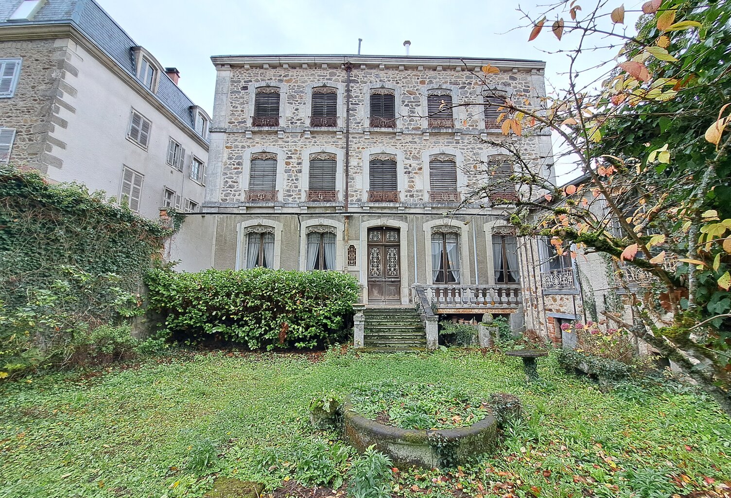 Vente maison 15 pièces 506 m² Ambert (63600) — photo 1
