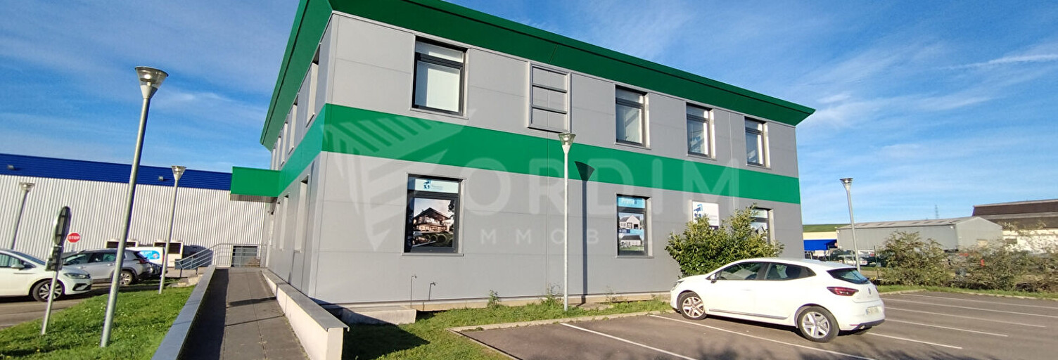 Commerce  112 m² à louer à Auxerre (89000)