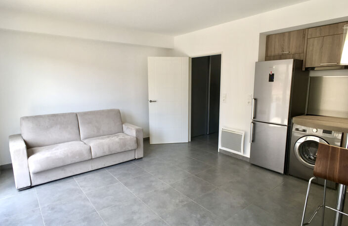 STUDIO 31 m2 CENTRE VILLE MENTON — photo 2