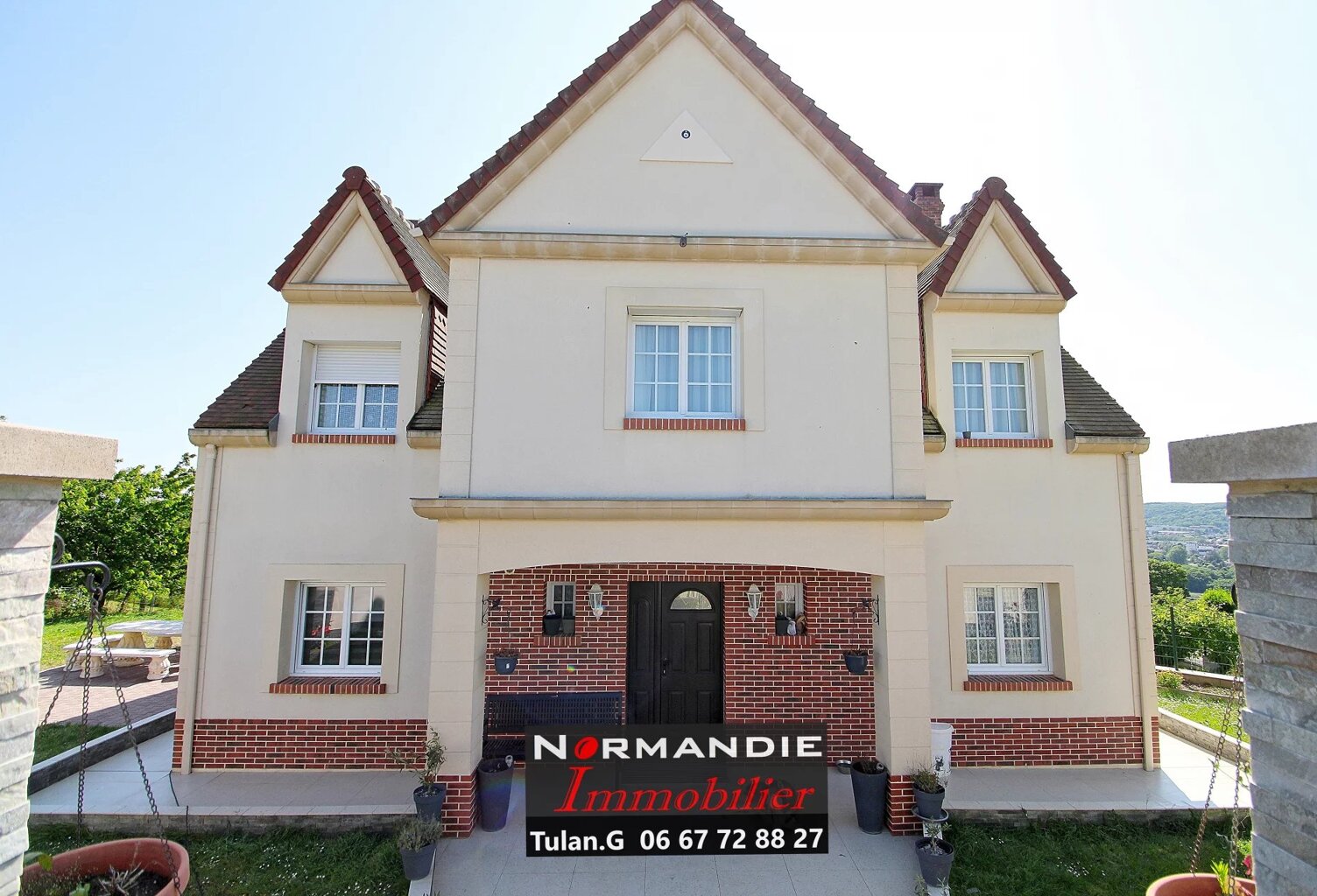 LES MONTS LOUVIERS MAISON FAMILIALE AVEC VUE — photo 1