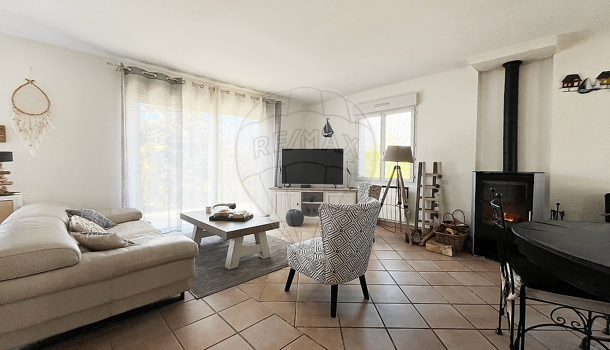 Villa / Maison 8 pièces  à vendre Saint-Sulpice-de-Royan 17200