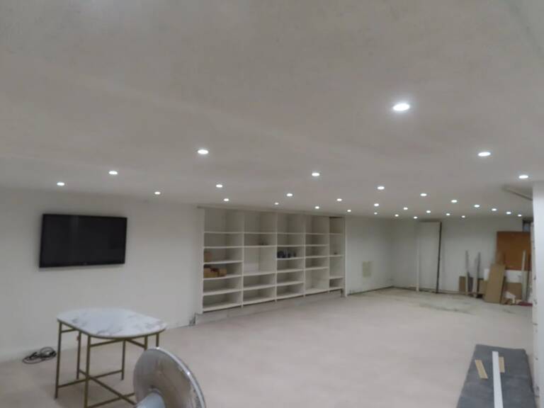 LOCAL COMMERCIAL 485 m² CANNES — photo 1