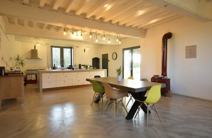 CHÂTEAU 17ème RÉNOVÉ SUR 1 HECTARE — photo 4