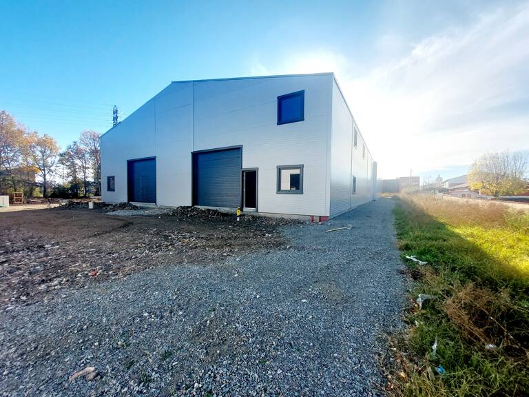 Local industriel  230 m² — photo 1