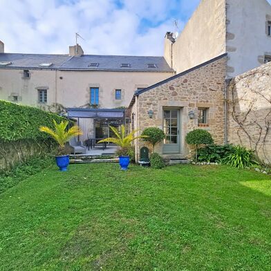 Maison 7 pièces 880000 €