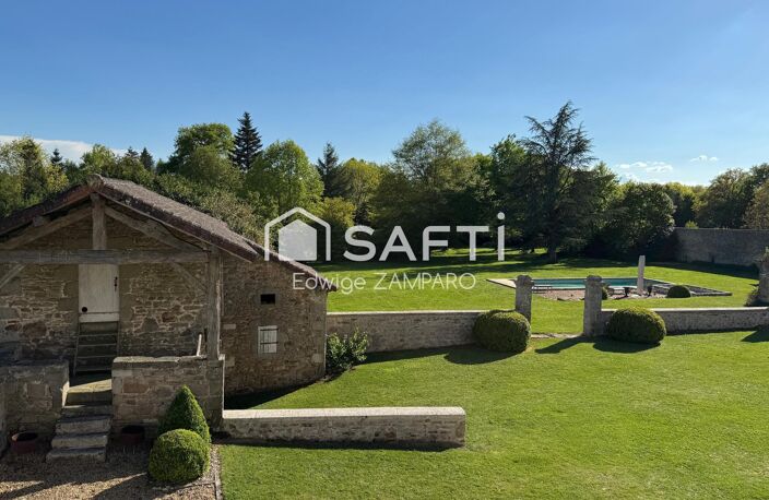 Propriété rénovée dans les règles de l'art, sur 1,3 Ha. — photo 3