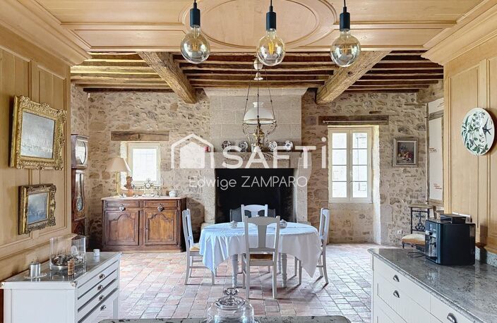 Propriété rénovée dans les règles de l'art, sur 1,3 Ha. — photo 5