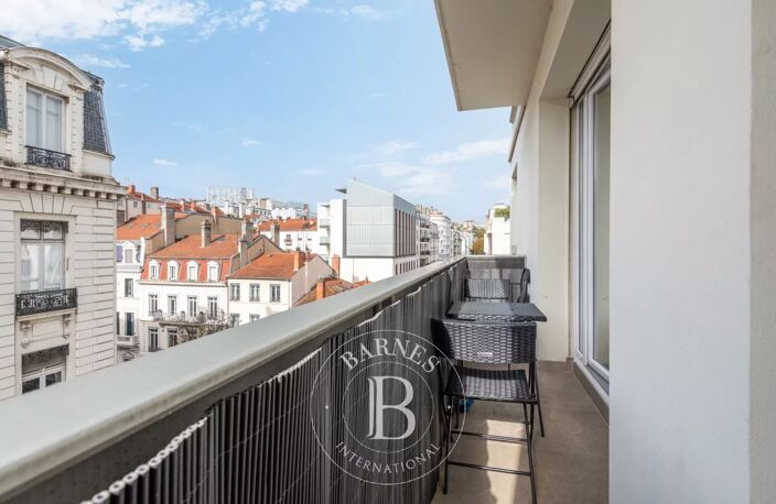 Lyon 6 - Appartement de 83,93 m² - 3 chambres - 1 balcon - 1 place de parking — photo 5
