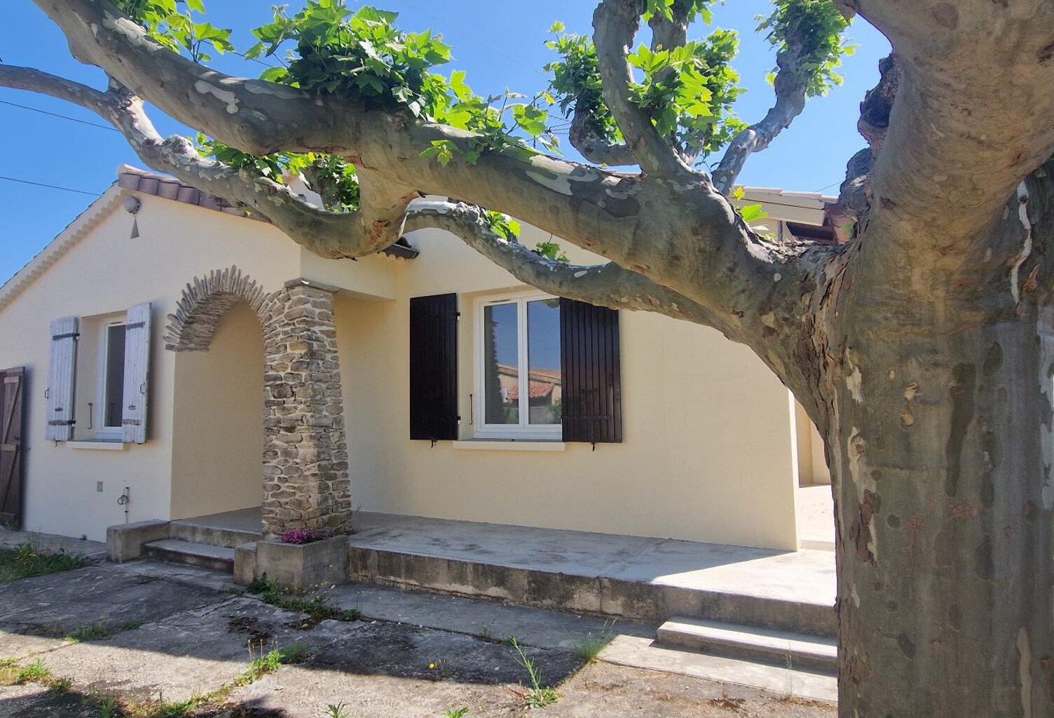 84500 bollene maison plain pied 467 m2 de terrain — photo 1