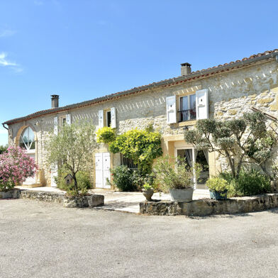 Maison 14 pièces 689000 €