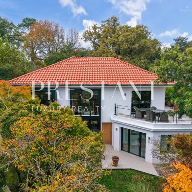 Maison 5 pièces 1985000 €