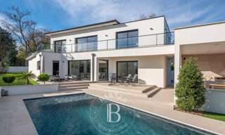 Maison 6 Pièces 228 m² à vendre à Neyron (01700)