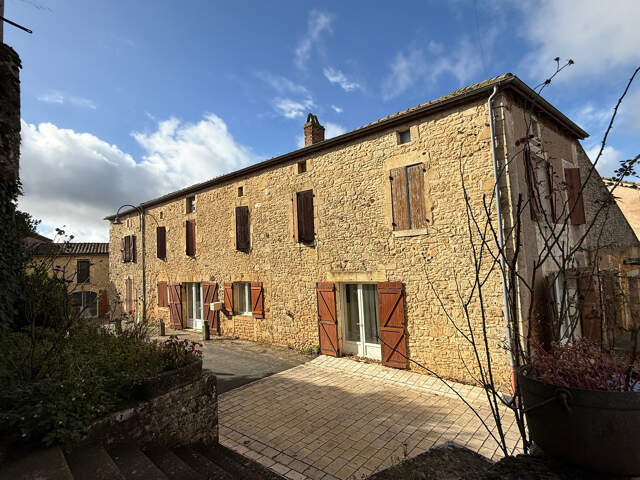 Entre MONFLANQUIN et FUMEL, proche de LACAPELLE-BIRON, belle — photo du bien