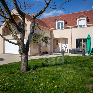 Maison 8 pièces 579000 €