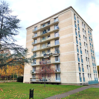 Appartement 5 pièces 160500 €