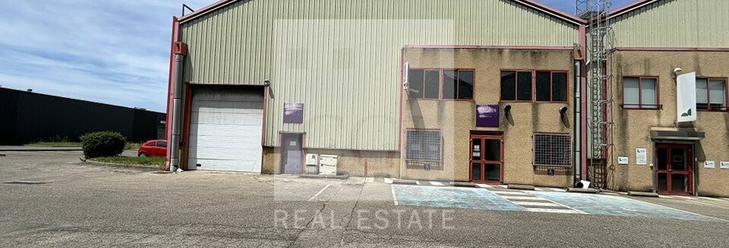 Commerce  1110 m² à louer à Vénissieux (69200)