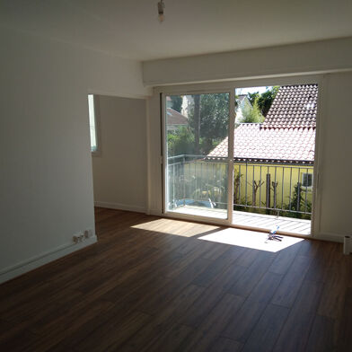 Appartement 4 pièces 780 €