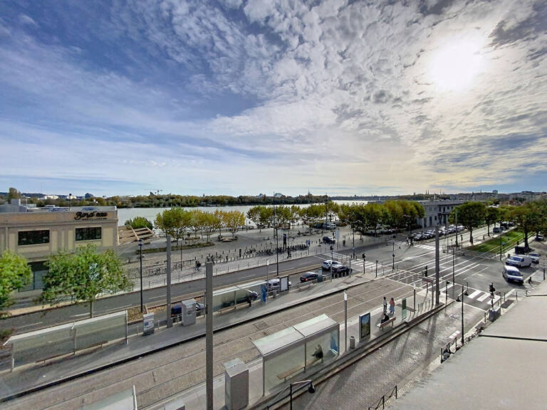 T4 vue Garonne - Ascenseur - Parking — photo 1