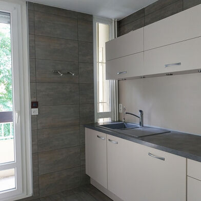 Appartement 4 pièces 249000 €